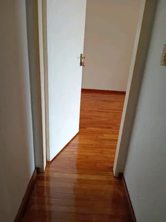 Dustless floor sanding and new installation