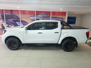 2023 Nissan Navara 2.5dci Se Plus  Double Cab (M) 90000KM R399995