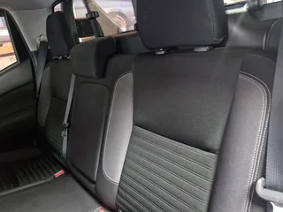 2023 Nissan Navara 2.5dci Se Plus  Double Cab (M) 90000KM R399995