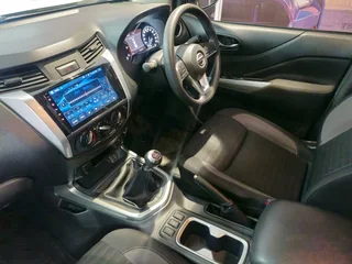 2023 Nissan Navara 2.5dci Se Plus  Double Cab (M) 90000KM R399995