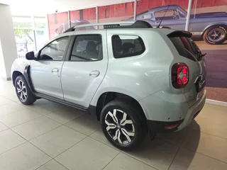 2022 Renault Duster 1.5dci Intens edc 41000km  SUV R309995