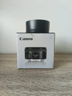 Cameras and equipment Canon 90D