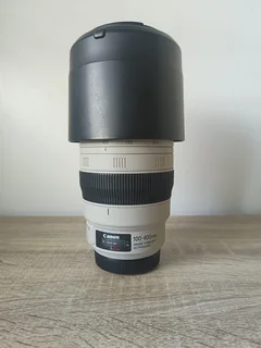 Cameras and equipment Canon 90D