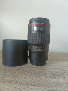 Cameras and equipment Canon 90D