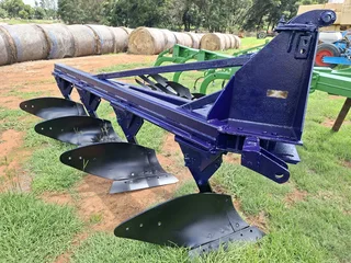 4 skaar Slattery ploeg