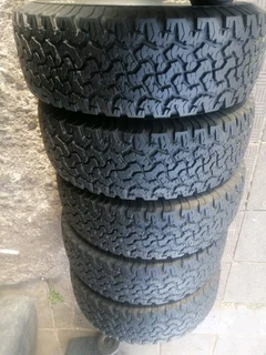 A set of 5x265/75R16 BF Goodrich tyres this set tyres are in perfect condition no patch no plug