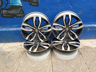 A set of 16inches 4x100 PCD mags rim for toyota starlet/ toyota yaris/ toyota runx/ etios /kia rio