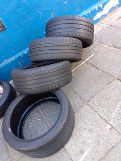 A set of 275/35R20 and 245/40R20 michelin tyres this tyres are still in perfect condition 85% thread