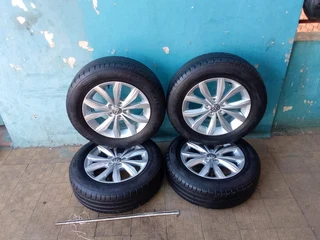 A clean set of 15inch original polo TSI or vivo mags with tyres this set are in perfect condition