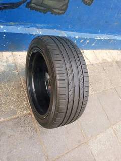 One single 20inch OEM vw Tiguan mag 5x112 pcd with 90% thread continental tyre both rim and tire