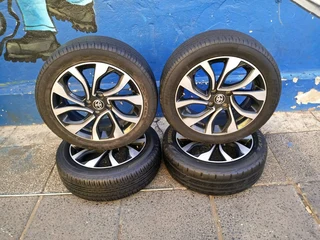 A set of 16inches original toyota starlet mags 4x100 PCD with tyres also fit KIA Rio/Renault clio