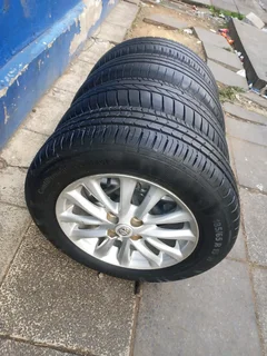 set of 15inches original Toyota etios mags 4x100 PCD with tyres also fit toyota corolla/ Toyota Runx
