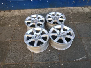 A set of 16inches original Mercedes Benz/ Vito mags rim 5x112 PCD also fit VW Caddy or any 5x112 PCD