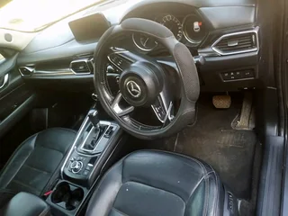 2018 mazda CX5 2.2Liter Diesel Skyactiv-D AWD Automatic drive 4x4  Colour: Grey. Service book