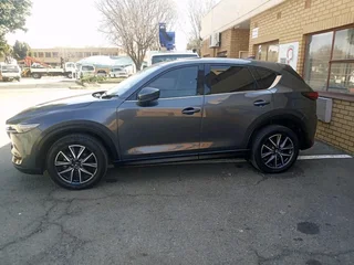 2018 mazda CX5 2.2Liter Diesel Skyactiv-D AWD Automatic drive 4x4  Colour: Grey. Service book