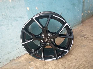 One single 19inch OEM /original Audi RS3 mag 5x112 PCD 8JET 44This rim is like new never been repair