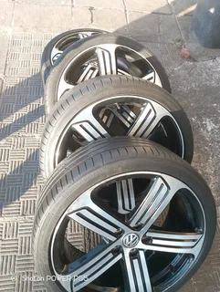 A set of 19inches original VW Golf 5 6 7 mags rim 5x112 PCD with tyres. Also fit Audi A3 A4 A5 A6