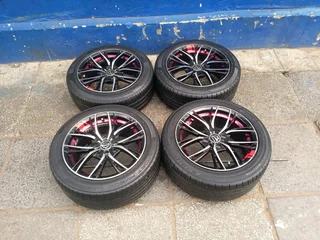 A set of 15inches universal PCD 4x100 / 4x114.3 PCD rims with tyres for Toyota/Datsun Go/Hyundai i20