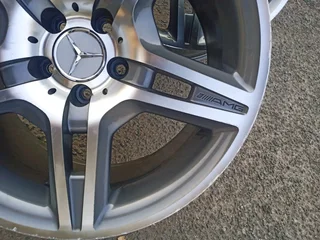 A set of 18inches original AMG Mags 5x112 PCD for Mercedes Benz / Vito also fit Mercedes GLA GLB GLC