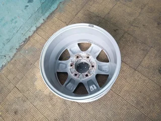 One single 16inch original Nissan MP300 mag 6X139.7 PCD with centre cap R2500This rim is in perfect