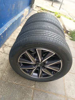 set of 19inch OEM mazda CX-5 CX-30 mags 5x114.3 PCD D with tyres. Also fit Toyota RAV4