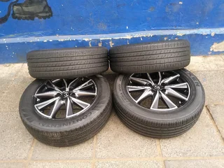 set of 19inch OEM mazda CX-5 CX-30 mags 5x114.3 PCD D with tyres. Also fit Toyota RAV4