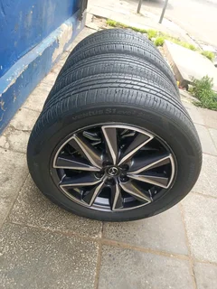 set of 19inch OEM mazda CX-5 CX-30 mags 5x114.3 PCD D with tyres. Also fit Toyota RAV4