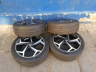 A set of 17inches original R-line mags rim 5x100 PCD with continental tyres for polo TSI / Vivo