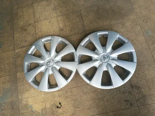 Two 15inch Toyota quest wheel covers. Only 2 covers are available.0730045063 you can contact me