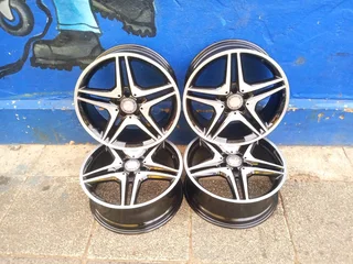 A set of 18inches OEM /original AMG Mags 5x112 PCD for Mercedes Benz /Vito /Viano and Mercedes GLA