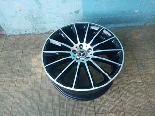 One single 20inch OEM /Original AMG mercedes GLC mag 5x112 PCD 9J ET49 Also fit Mercedes GLE GLS ML