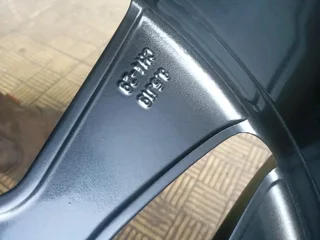 1 Brand new single 19inch original Cetroen DS5 /DS4 mag rim 4x108 PCD8.5J Offset 29 just one rim