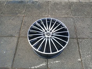 1 single 19inch Original AMG mag 5x112 PCD9JET 58.7 This rim is in perfect condition