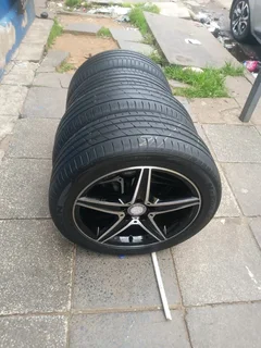 A set of 18inches original AMG mercedes benz /Vito mags 5x112 PCD Narrow and wide with Runflat tyres