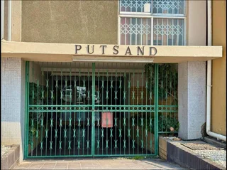 3 Bedroom Apartment / Flat for Sale in Humewood