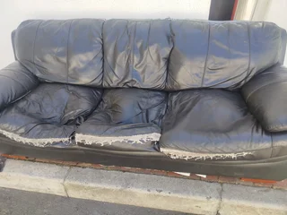 Couch - Ad posted by Aphelele Jack