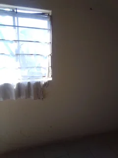 1 room available for rental in Isphetweni Tembisa for R1700pm