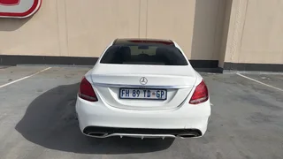 I am selling C200 very good condition back camera reverse camera open roof everything is100% perfec