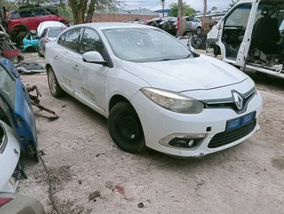 Renault Fluence 2013 2.0 M4RJ Manual Stripping for Spares - Quality Used Parts!!