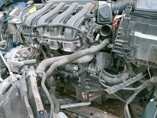 Renault Clio 3 1.6 K4MD Engine &amp; 5-Speed Manual Gearbox For Sale - Tested Renault Drivetrain!!