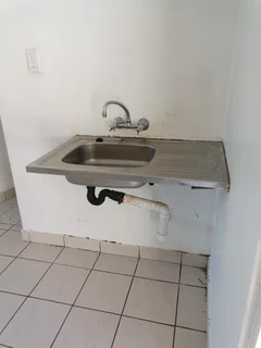 2 Bedroom Outbuilding is available for rent in Mariannhill, Nagina