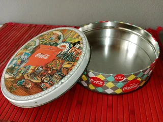 Vintage Coca-Cola tin
