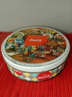 Vintage Coca-Cola tin