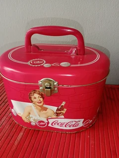 Beautiful Rare Coca-Cola tin