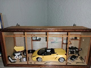Lamborghini diorama 1:18