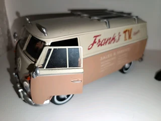 Vw bus transformers edition 1/24 model