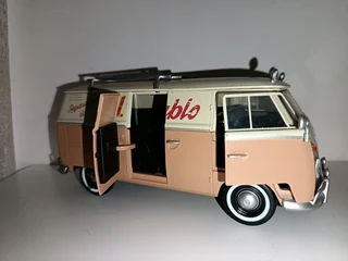 Vw bus transformers edition 1/24 model