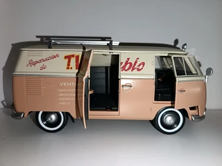 Vw bus transformers edition 1/24 model