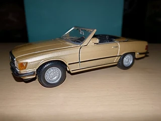 1977 mercedes benz 450 sl 1:32 die cast model car