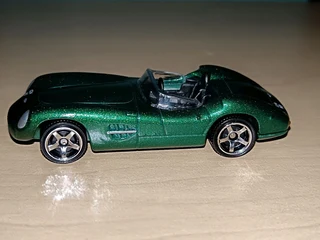 1956 aston martin dbr1 1:64 matchbox